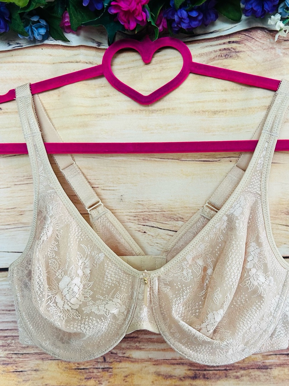 Wacoal Beige Lace Unlined Underwire Bra Style #8552 36C NWOT